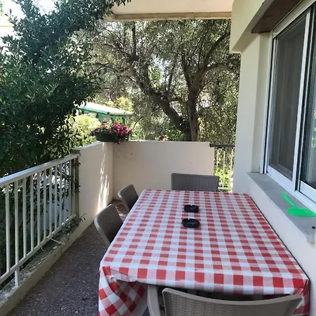 Stefani With A Sea View Terrace! Appartement *